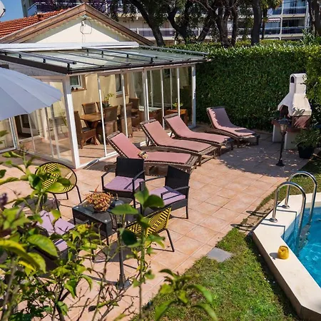 Hotel Pour 6 Personnes Avec Antibes
